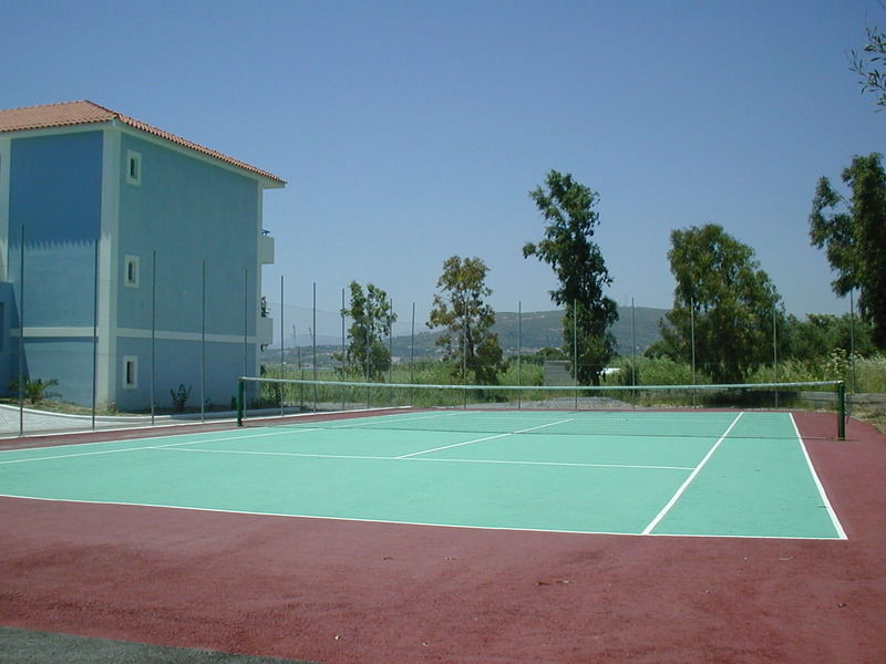 Zefiros Beach Hotel Mykali Екстериор снимка
