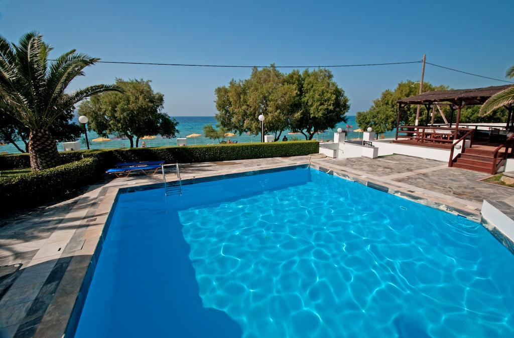 Zefiros Beach Hotel Mykali Екстериор снимка